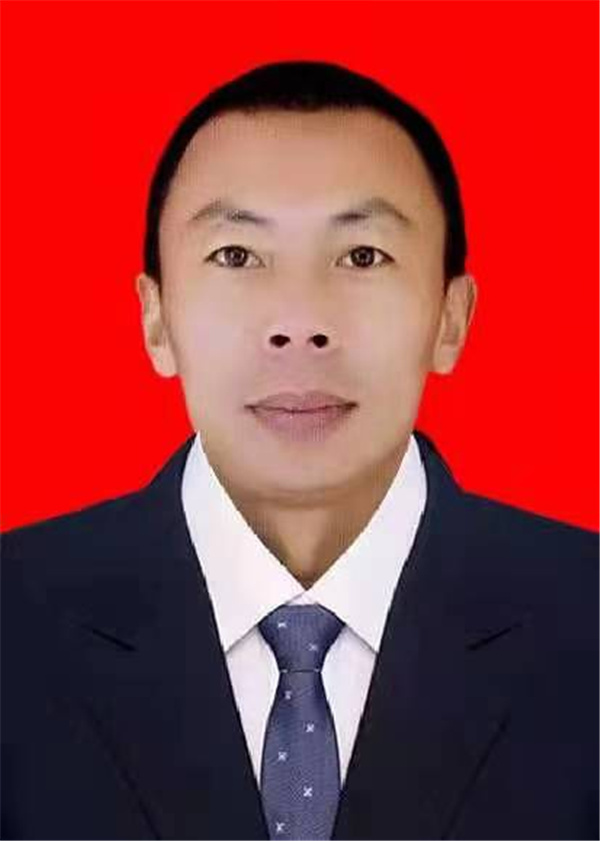 1657158339679016.jpg 王海龙(星级教师、金牌教练).jpg