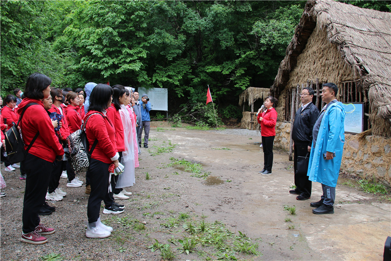 1657516144539672.jpg 23.校长刘艳清做总结讲话.jpg