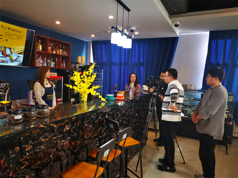 1659334993578460.jpg 《西餐服务实景教学》精品课1.jpg