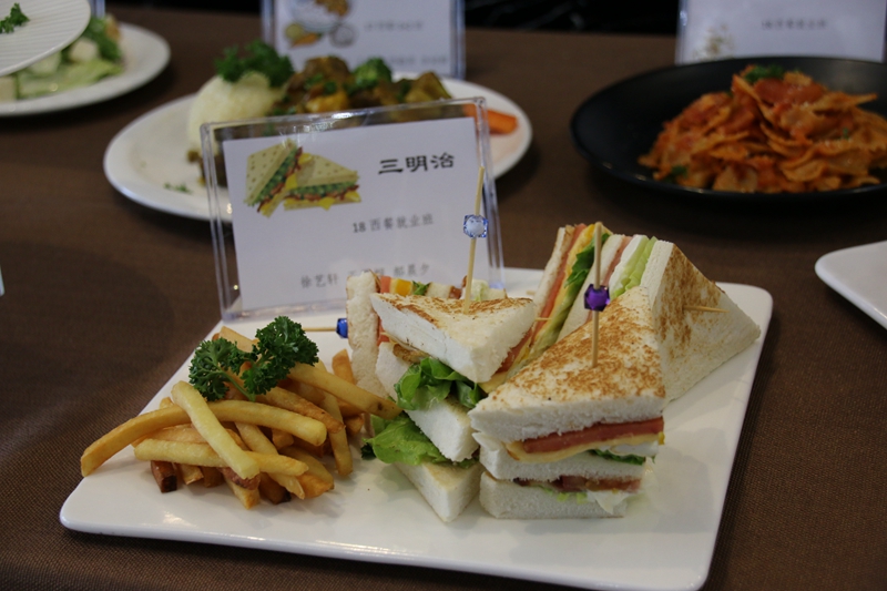 西餐烹饪学生作品1.jpg