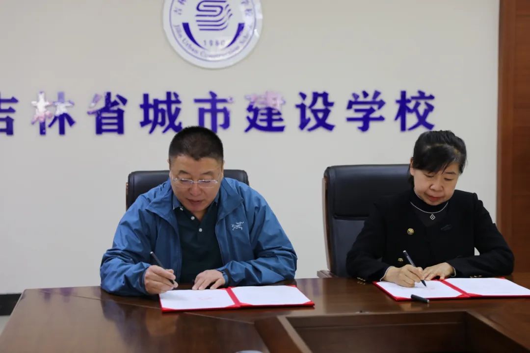 1713850645230590.jpg 3.jpg