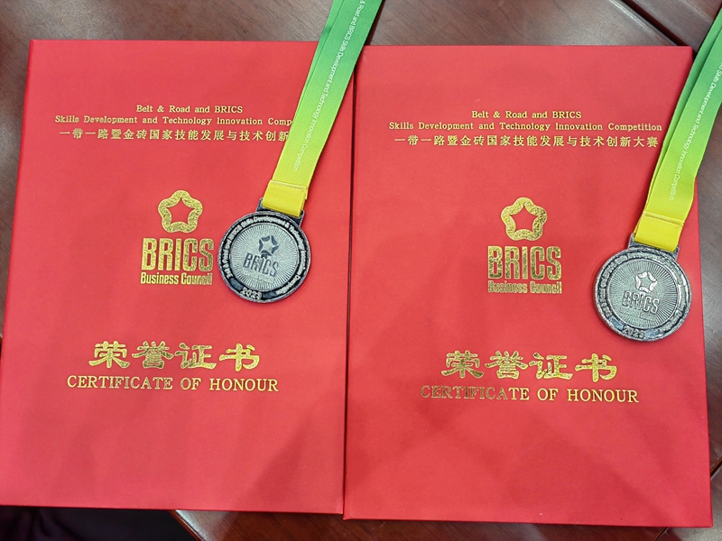 1718848183169372.jpg 10.jpg